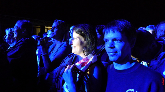 61 fans P1030828