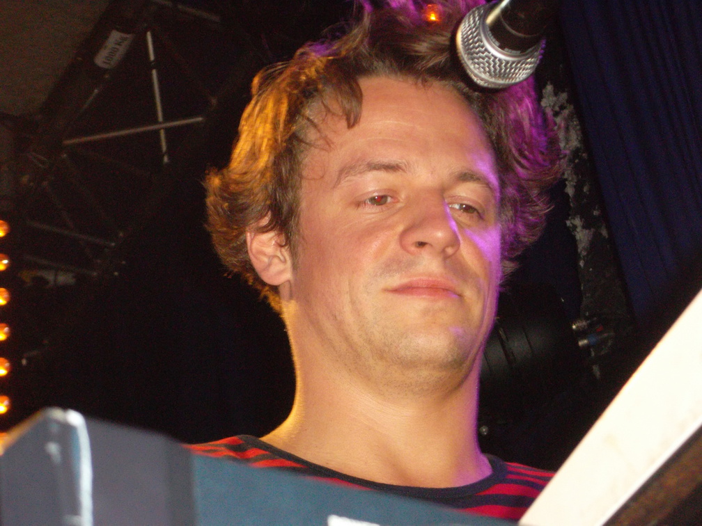 SAM 1187