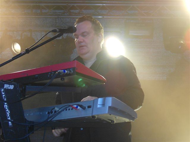 av 012